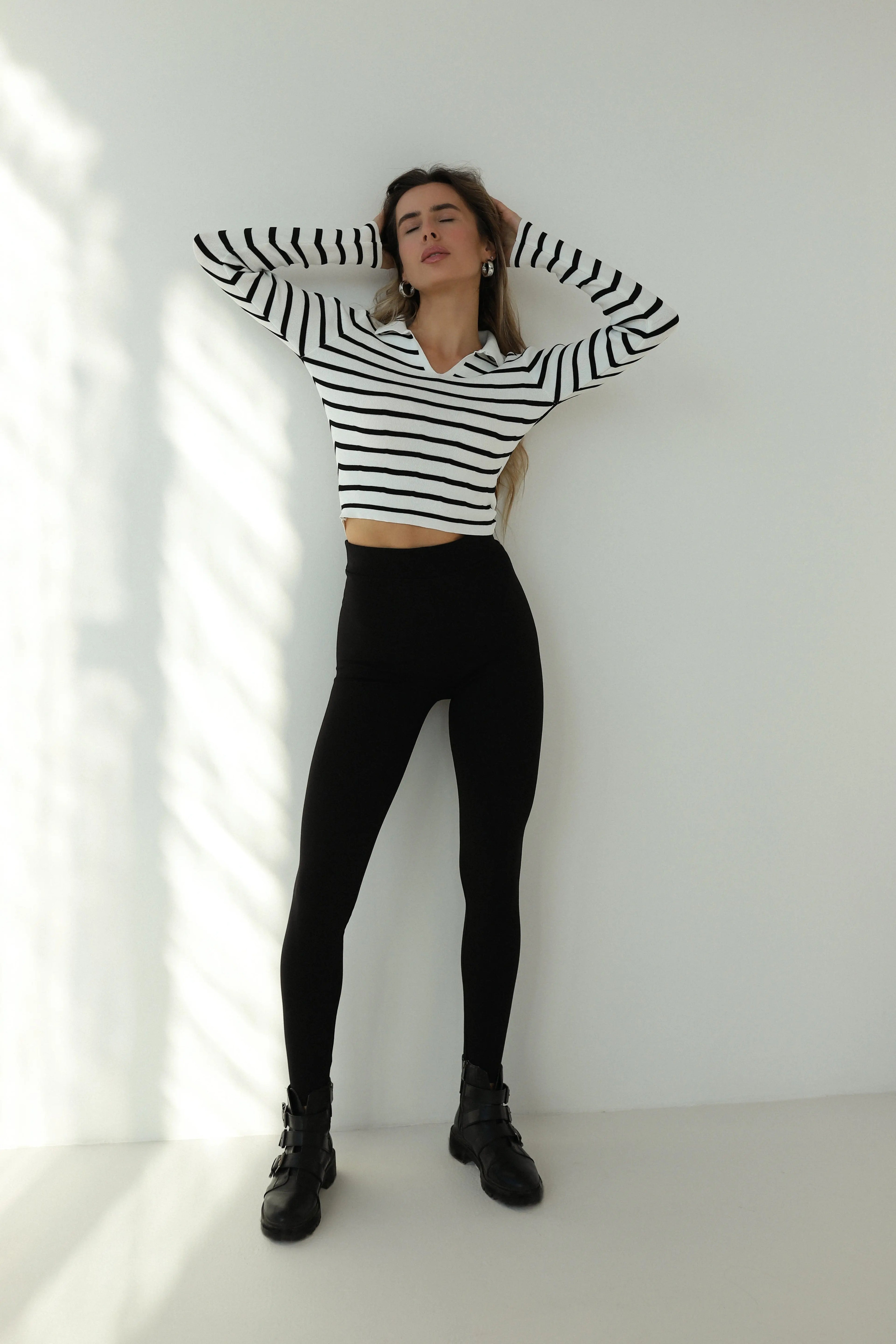 Women’s Ribbed High-Waist Leggings Akta – Black Knit