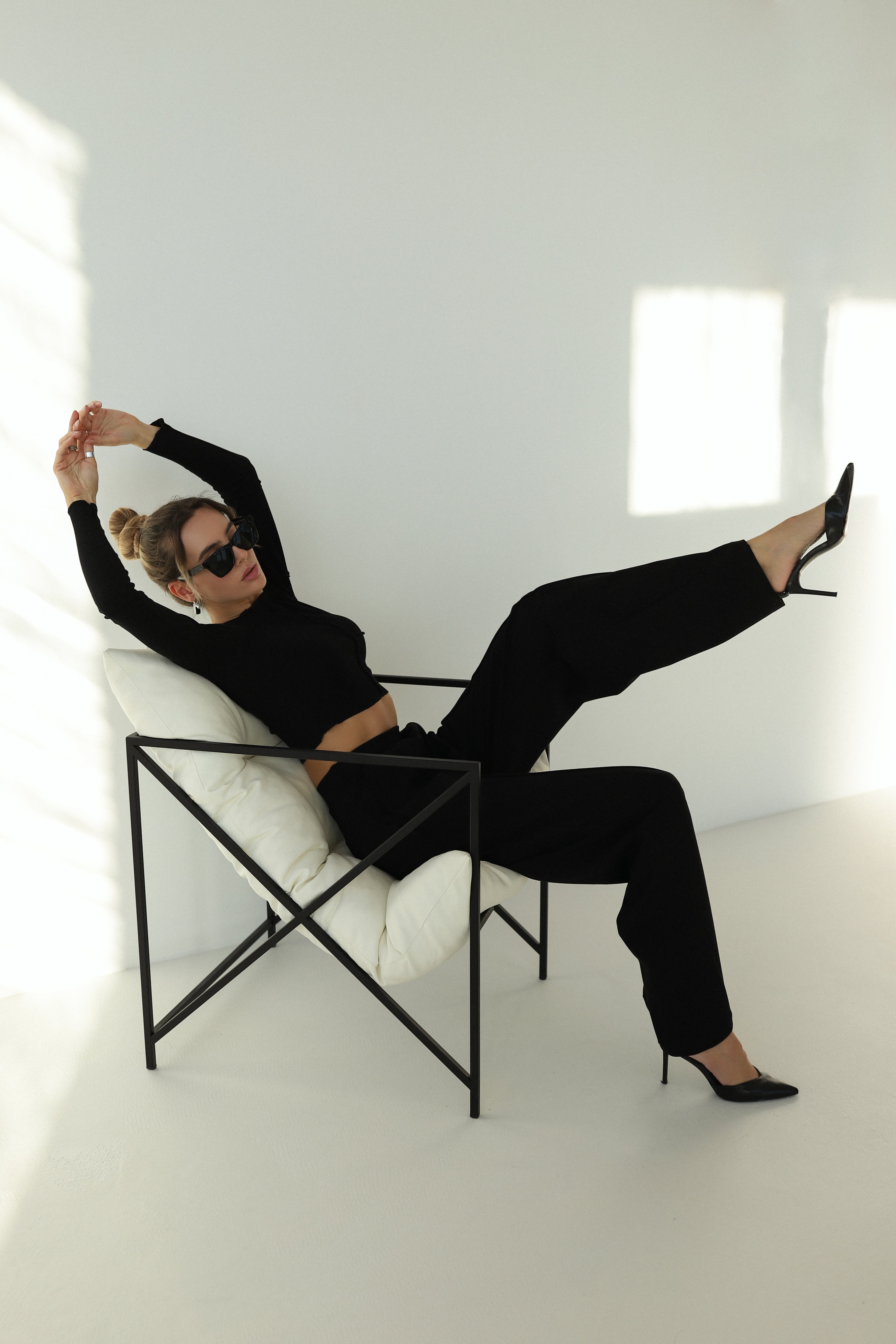 AKTA Pants Akta Desire – Black