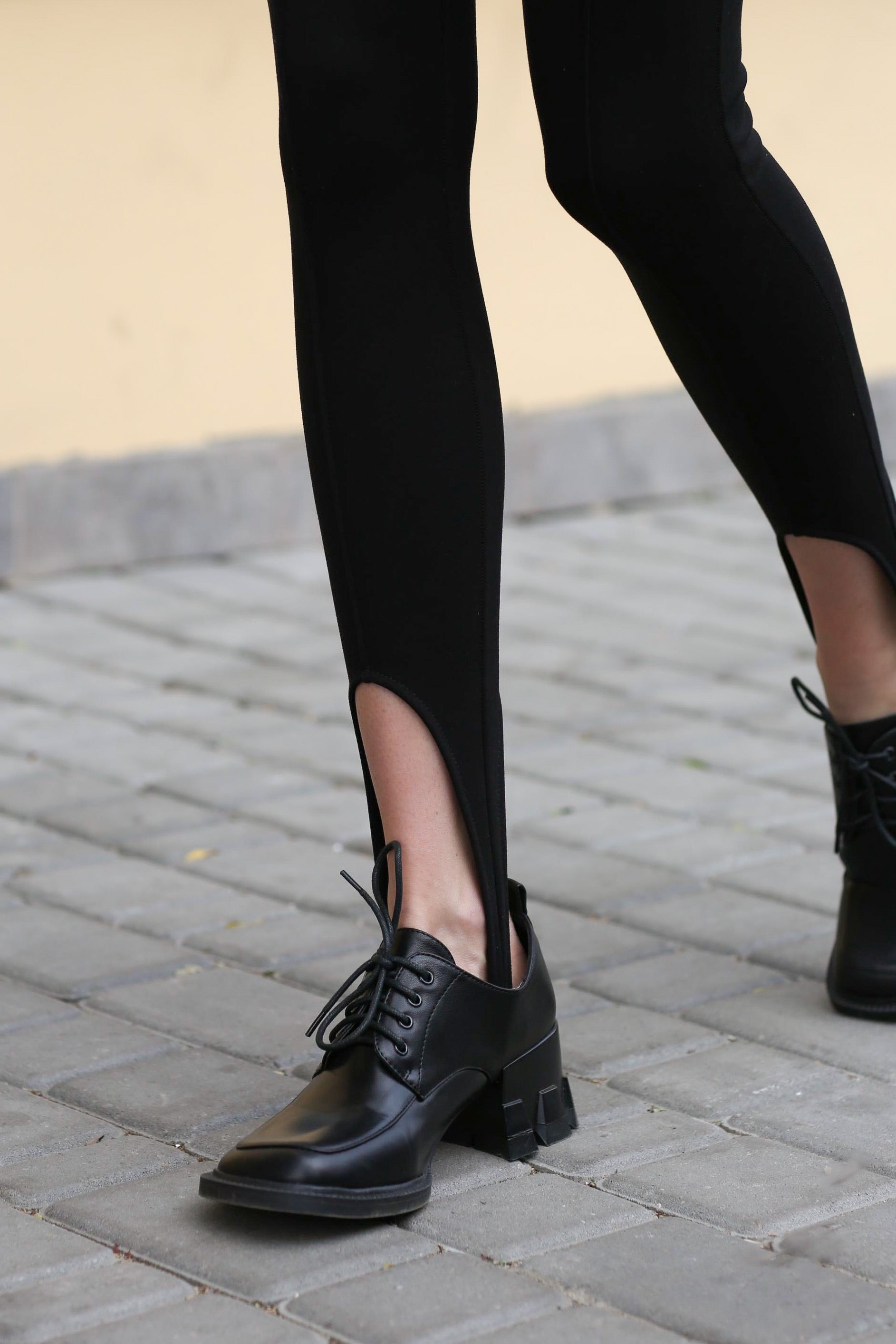 AKTA Leggings ( ) / Stirrups Akta Casual – Black