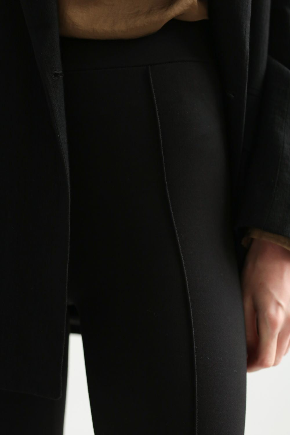 Women’s Front-Seam Leggings – Akta Trend