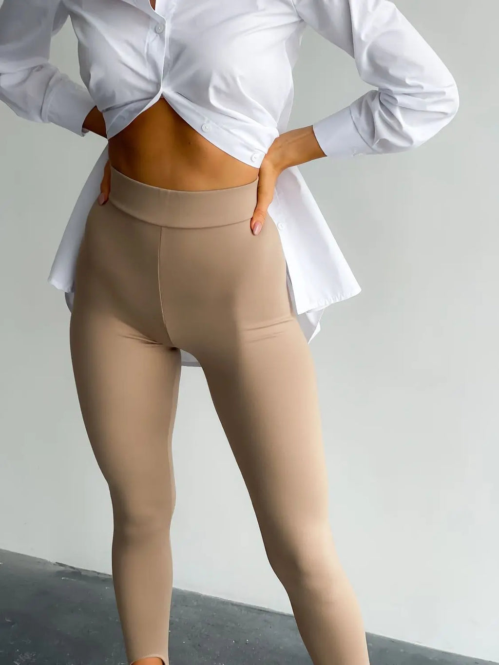 Women’s Stirrup Leggings Akta – Beige Knit