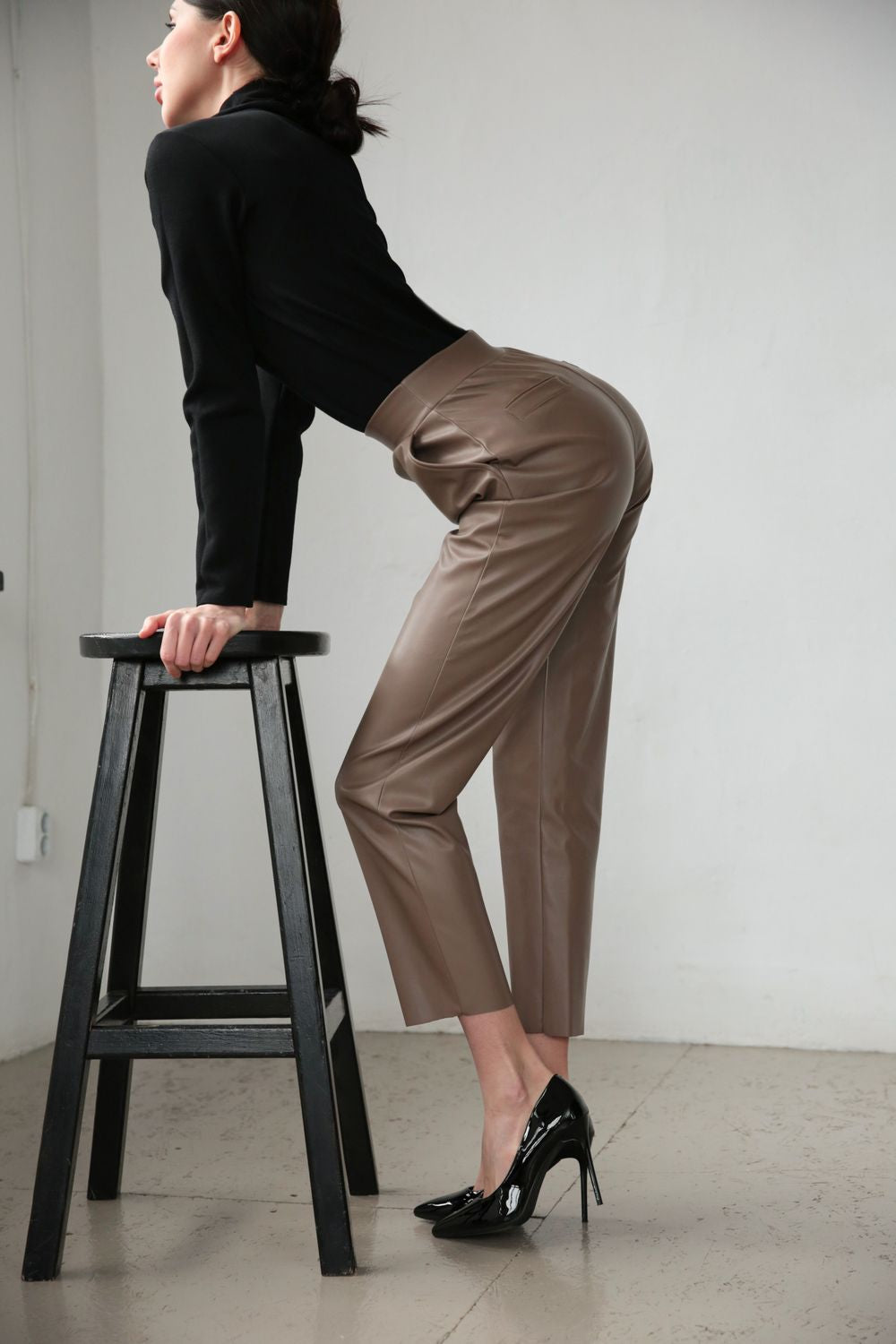 AKTA Pants - Akta Eco Leather Capuccinno – Beige