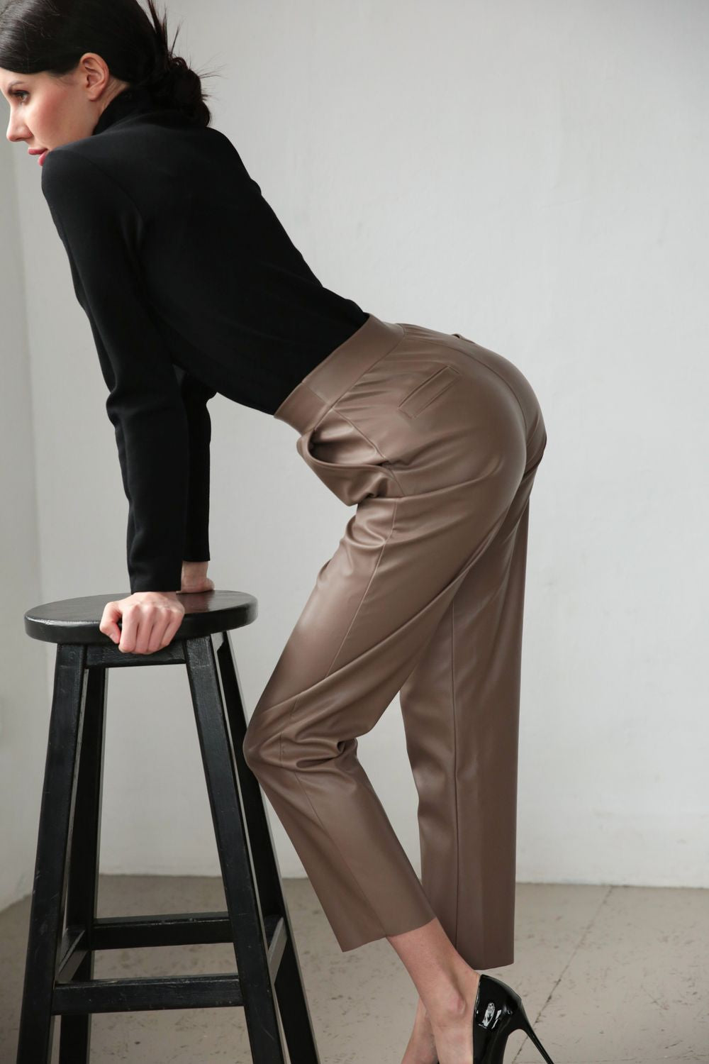 AKTA Pants - Akta Eco Leather Capuccinno – Beige